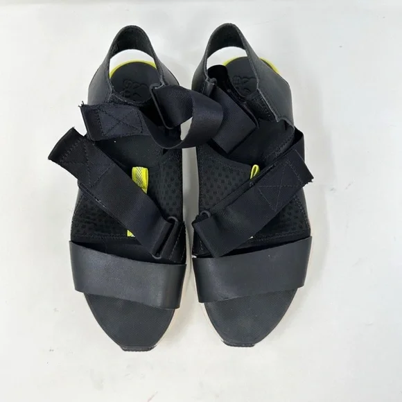Sorel Kinetic Impact Sandals Black 8 - Picture 4 of 9